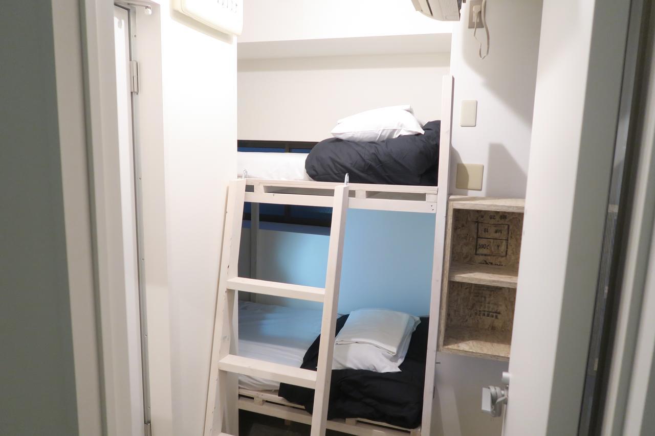 Inno Hostel & Pub Lounge Ueno, Токіо Екстер'єр фото