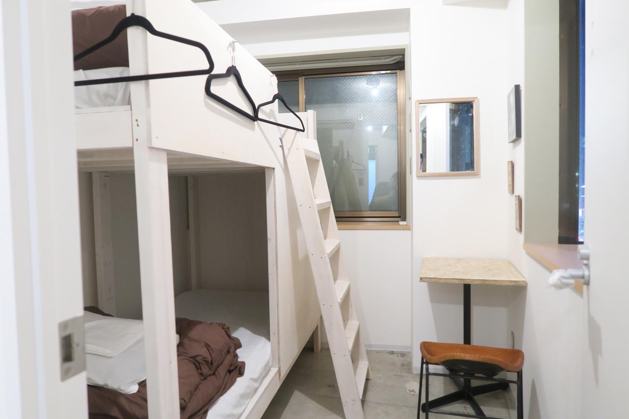 Inno Hostel & Pub Lounge Ueno, Токіо Екстер'єр фото