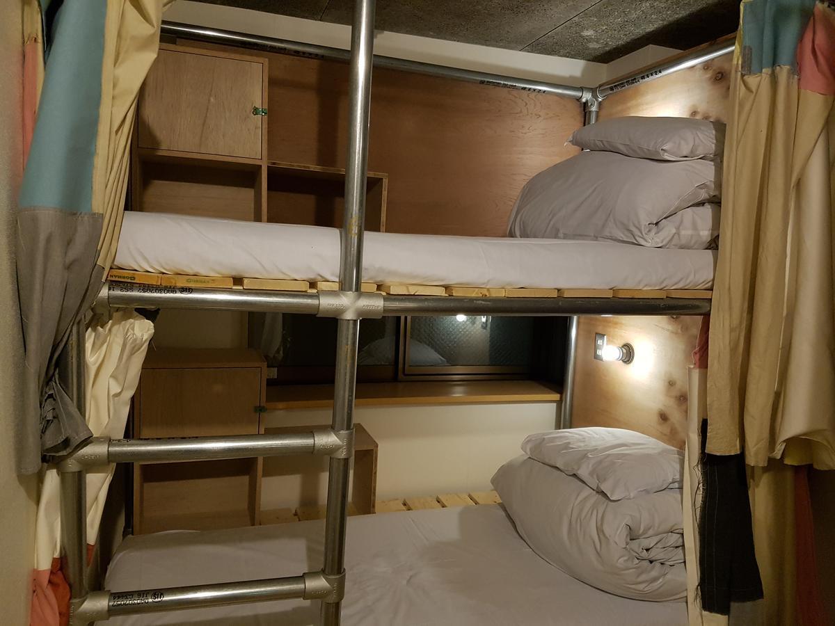 Inno Hostel & Pub Lounge Ueno, Токіо Екстер'єр фото